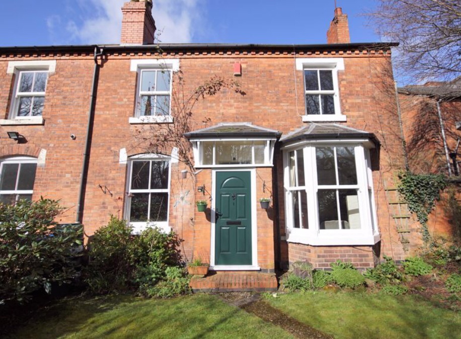 Double fronted end terrace in Birmingham&nbsp;!