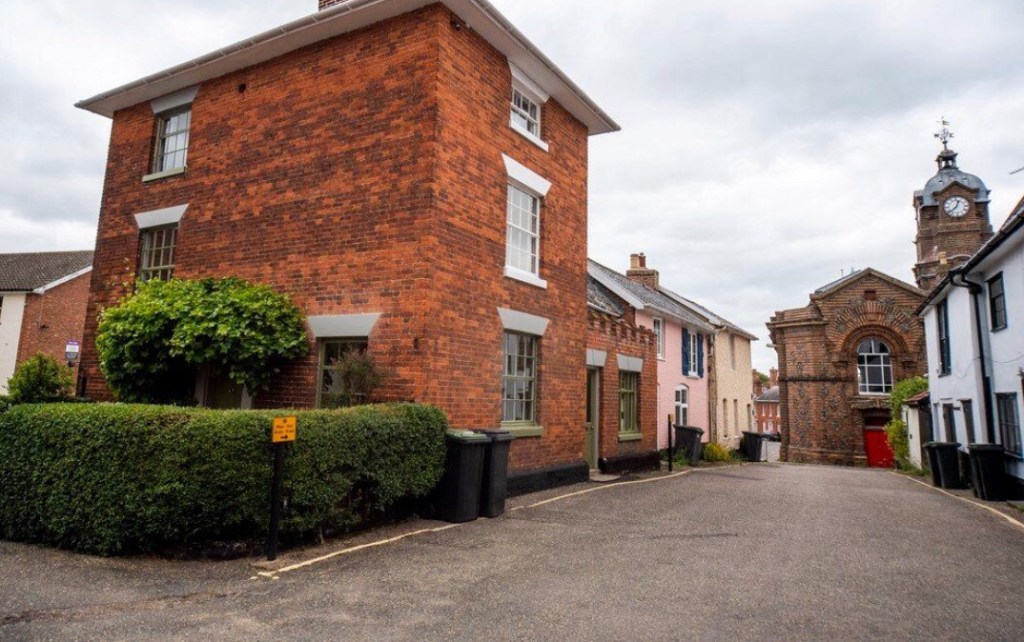 Listed Suffolk town&nbsp;house