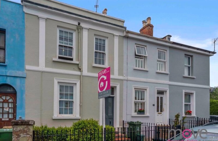 Cheeky Cheltenham Terrace