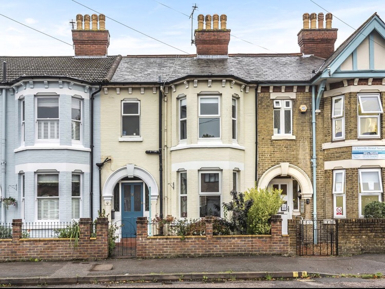 Hump Day in Hampshire&nbsp;👀