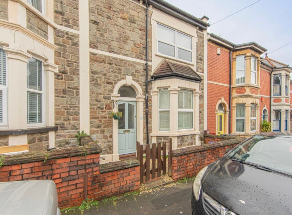 Bay Frontage in&nbsp;Bristol!