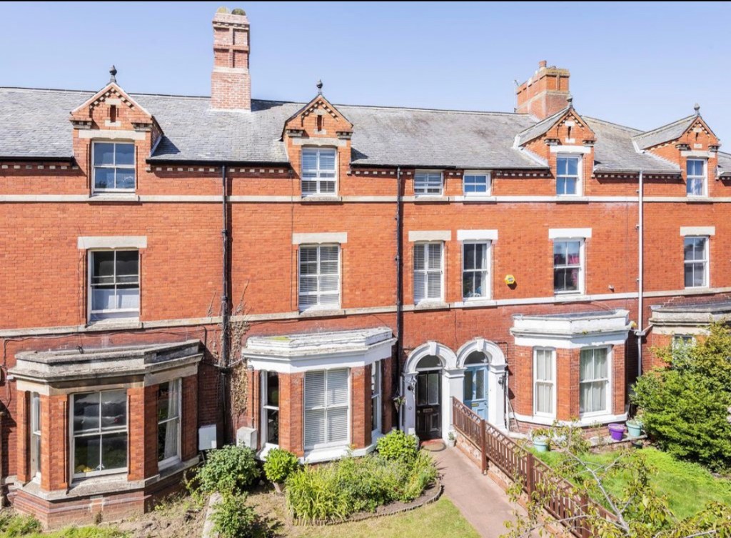 Victorian Townhouse 👀