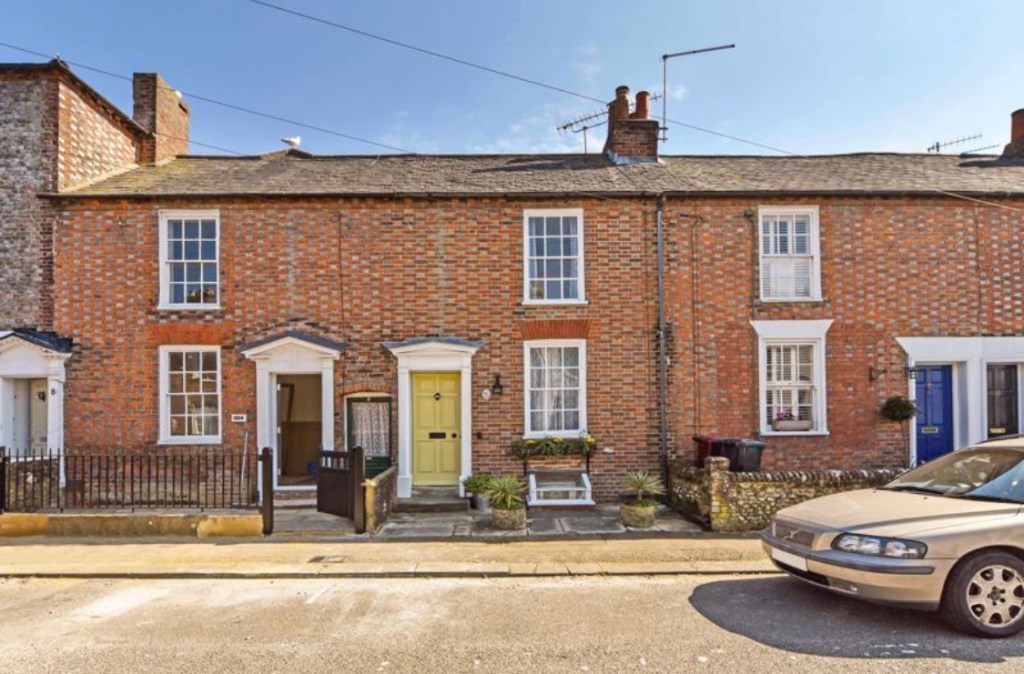 Gorgeous Georgian 🌼