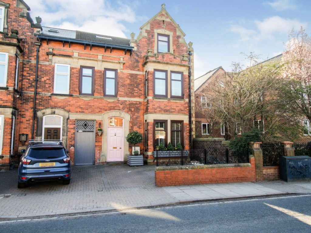 Where dark meets light&nbsp;🌚